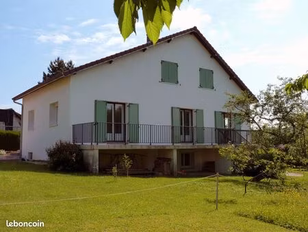 appartement t3  74m² (61m² loi carrez) dans maison à pirey (25)