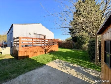 maison plain-pied récente t5 – 95 m² – 4 chambres – jardin 400 m² – mas-thibert