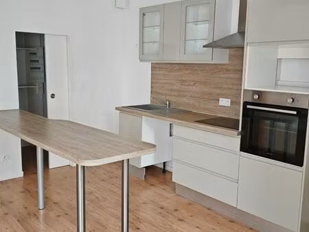 duplex t3 - env 80 m2