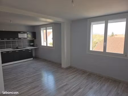 location t4 duplex sur chemaudin