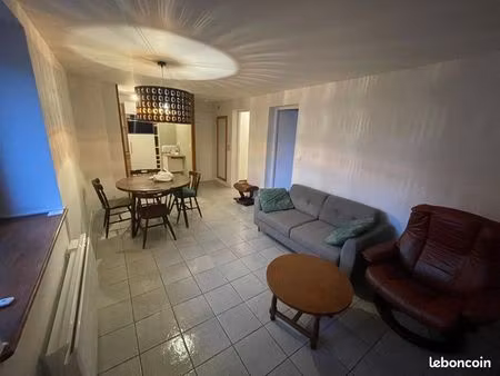 t2 avec garage meublé