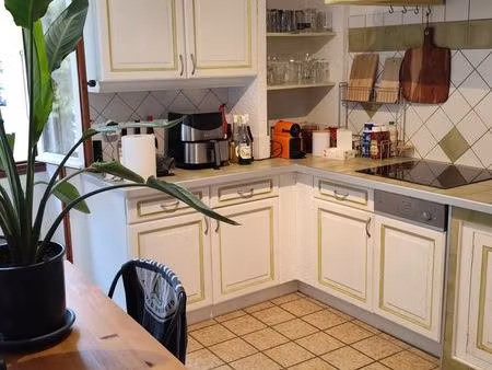 appartement t3 avec grande terrasse privative