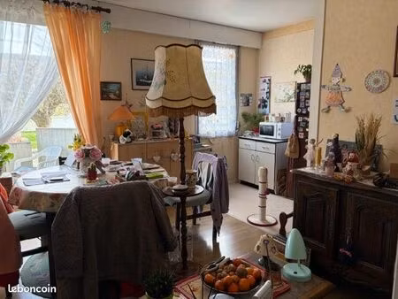 pour investisseur  t2 + garage vendus loués bords de seine