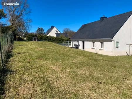 maison contemporaine de plain-pied – 102 m² – terrain clos 959 m² – fort potentiel – hôpit