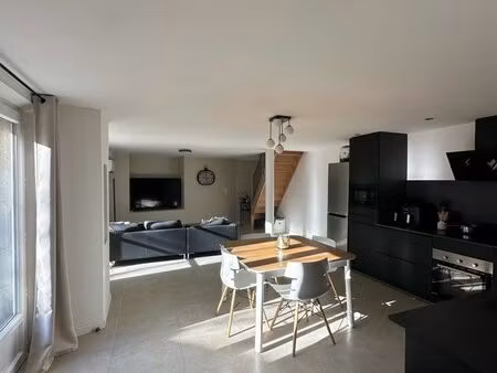 maison rénovée 87 m² + bâti 127 m² - cour intérieure