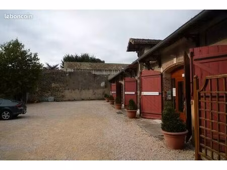 bureaux 56 m² pont saint esprit. 399 ave général de gaulle