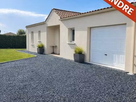 maison de plein pieds récente 100 m2 avec piscine