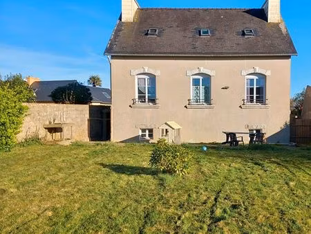 maison 7 pièces 104 m²