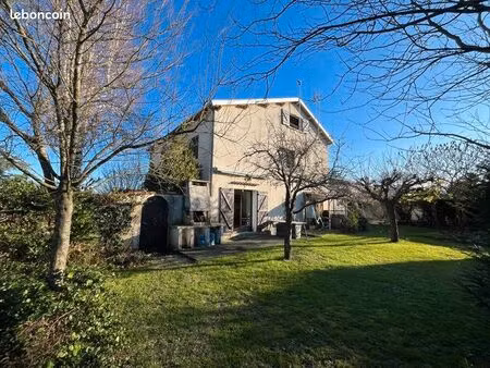 maison 7 pièces 180 m²