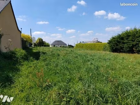 terrain 724 m² pleyber christ