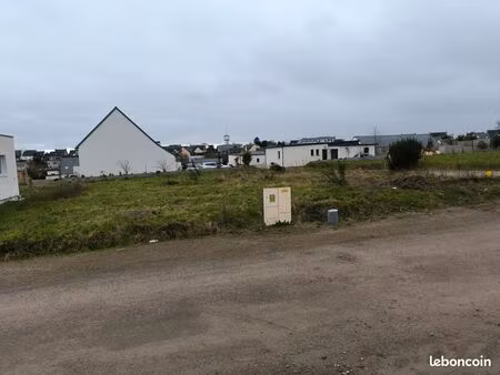 vente terrain ploneis 512m2