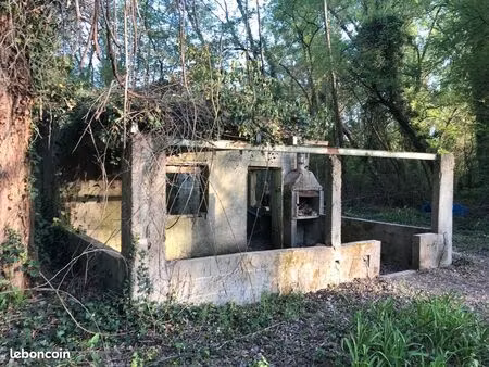 terrain de loisir d’exception de 1 200 m² – nature  calme et potentiel à deux pas du gardo