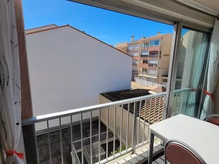 t2 duplex + option parking