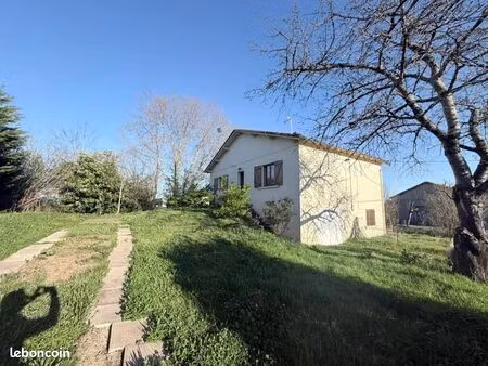 maison 8 pièces 165 m²