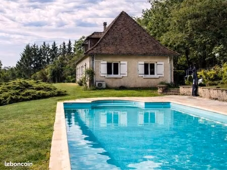 1 6 ha de nature avec piscine et dépendances