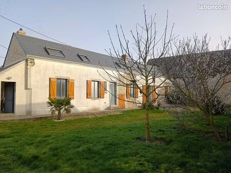 maison type longère sur terrain clos