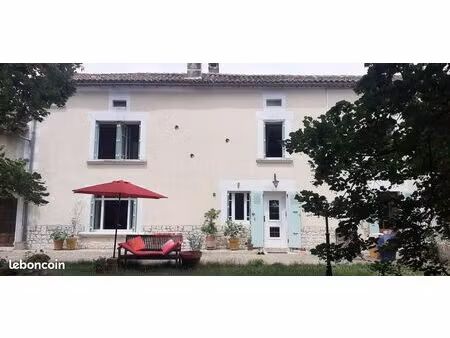 maison spacieuse avec annexe et gîte