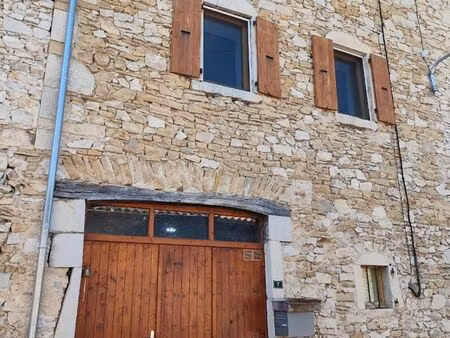 vent maison de village avec garage