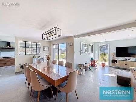 propriété 6 pièces 145 m²