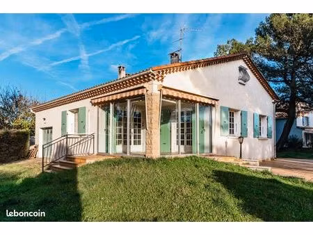 villa 6 pièces 130 m²