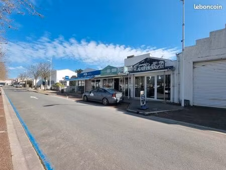 local commercial 87 m²