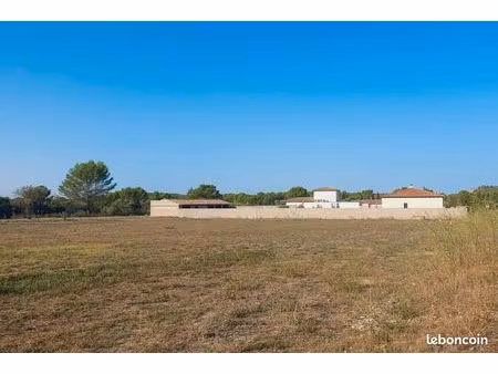 terrain 430 m² aubais