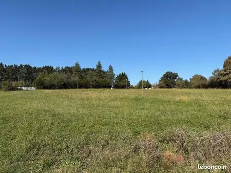 terrain 905 m² le houga