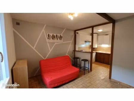 ★ studio ★ libre ★