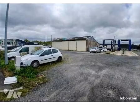 local d'activités 3364 m² plaintel