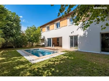 maison de ville 219 m2