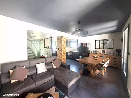 maison 5 pièces 90 m²