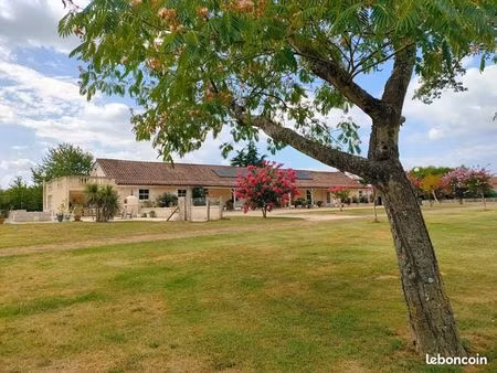 propriété 10 pièces 280 m²