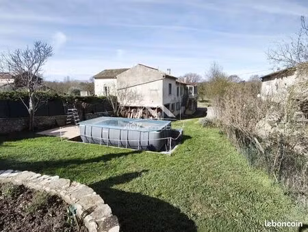 maison 8 pièces 160 m²