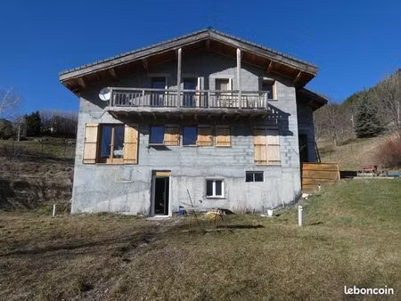 chalet 5 pièces 180 m²