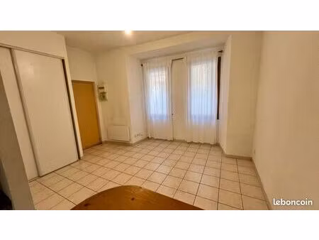 à louer - joli studio 27m2 - centre historique muret centre