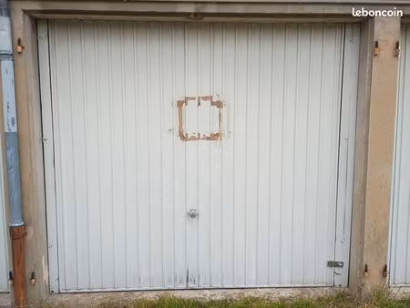 garage à louer