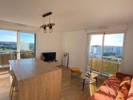 coup de cœur à brest: t5 lumineux avec vue sur la rade