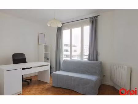 location appartement  m² t-1 à lyon 3  800 €