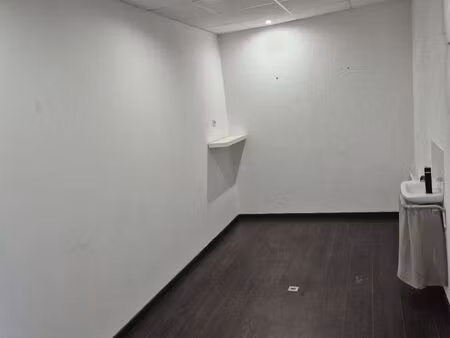 local bureaux t2 25 m2 au centre de fronton