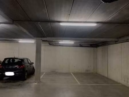 emplacement de parking souterrain tour & taxis