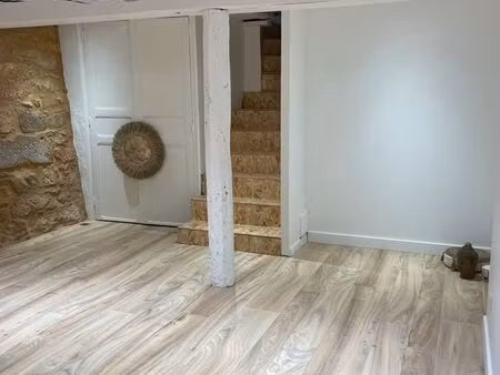 local commercial rue saint front