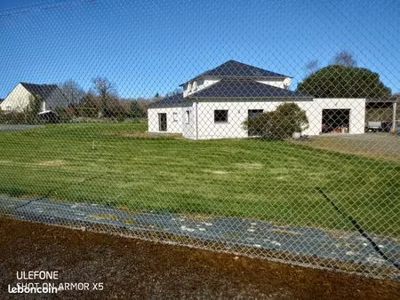 maison de très bonne gamme