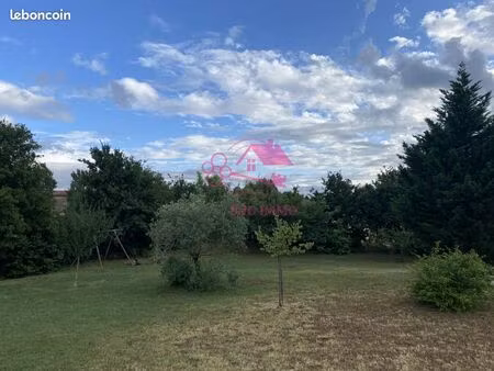 terrain 1270 m² lanta