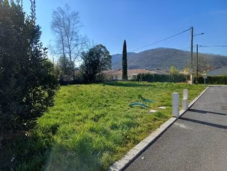 terrain constructible à vendre
