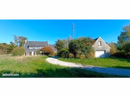 maison les pieds dans l'eau