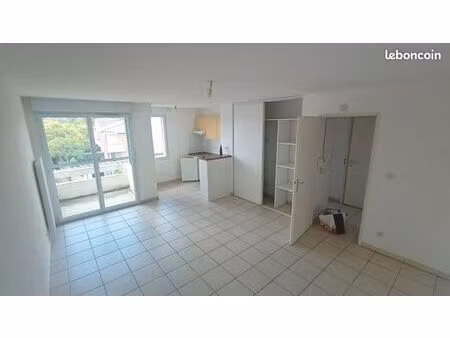 vends appartement t2 43m2 à fonsorbes à 115000