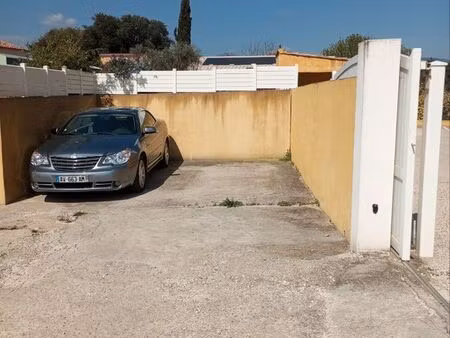 place de parking de nouveau disponibles