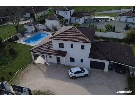 maison 5 pièces 142 m²