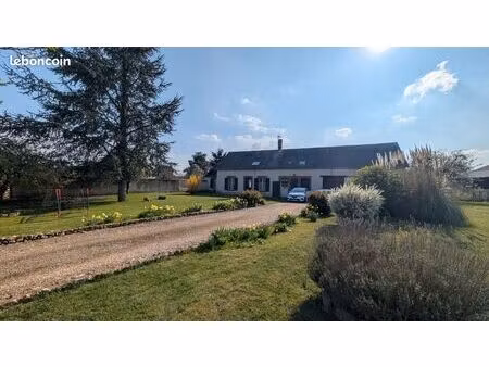 ? longère de charme - cœur de bourg - 1600m² terrain