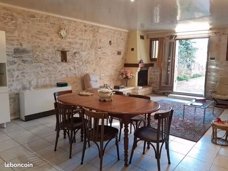 ensemble immobilier terrain:1200 m² bâti:620m2 coeur de ville